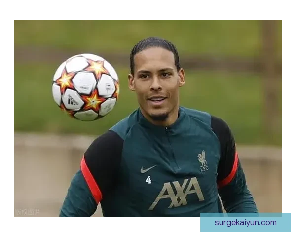 范戴克在格罗宁根的首秀表现稳健,展现出持续提升的竞争力。 范戴克在格罗宁根的首秀表现稳健,展现出持续提升的竞争力。